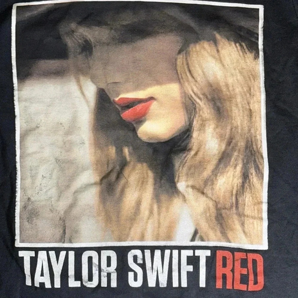2013 Taylor Swift concert RED international TOUR blk short sleeve unisex shirt S - Picture 7 of 11